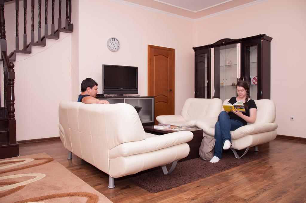 Auberge de jeunesse Almaty Backpackers Extérieur photo